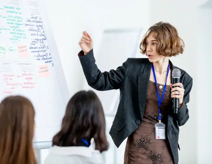 ИТ-БАЗА: погружение в маркетинг и дизайн до поступления