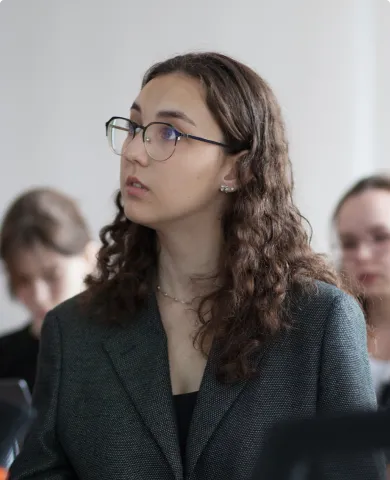 Даша Бакуновец, выпускница