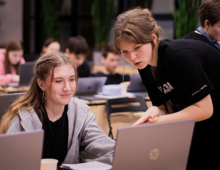 ИТ-БАЗА: погружение в маркетинг и дизайн до поступления