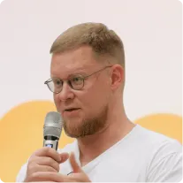 Антон Волков