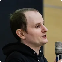 Антон Полухин